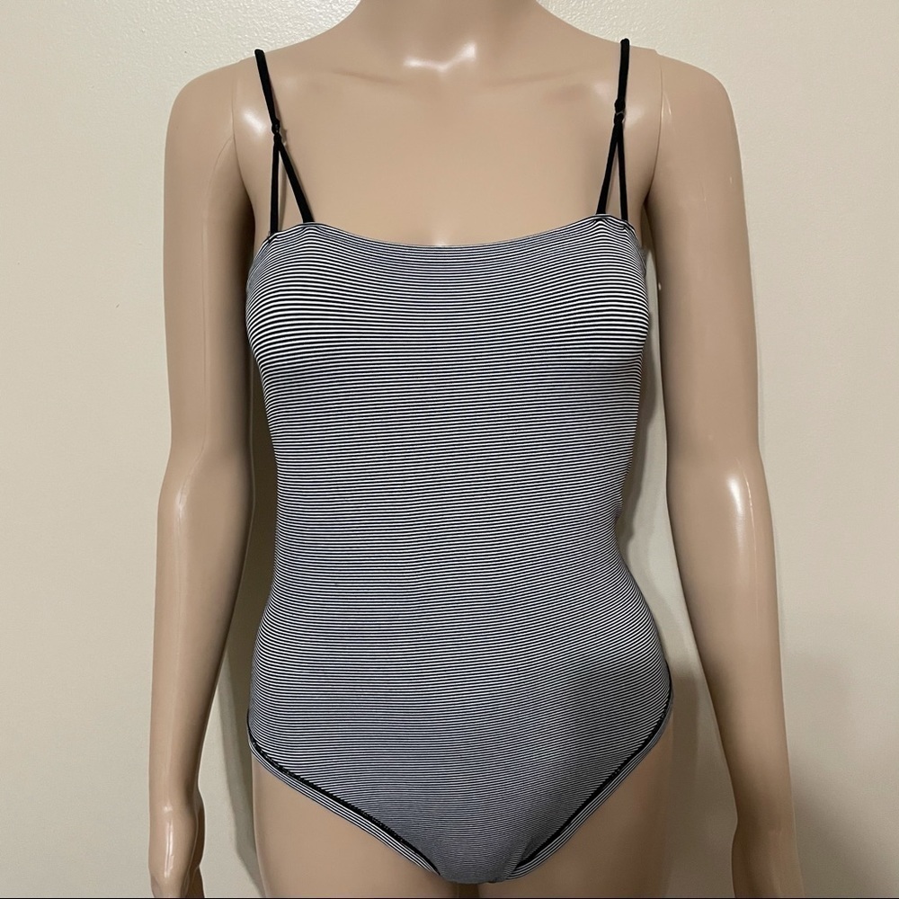 Forever 21 Forever 21 Black & White Body Suit - Picture 4 of 14